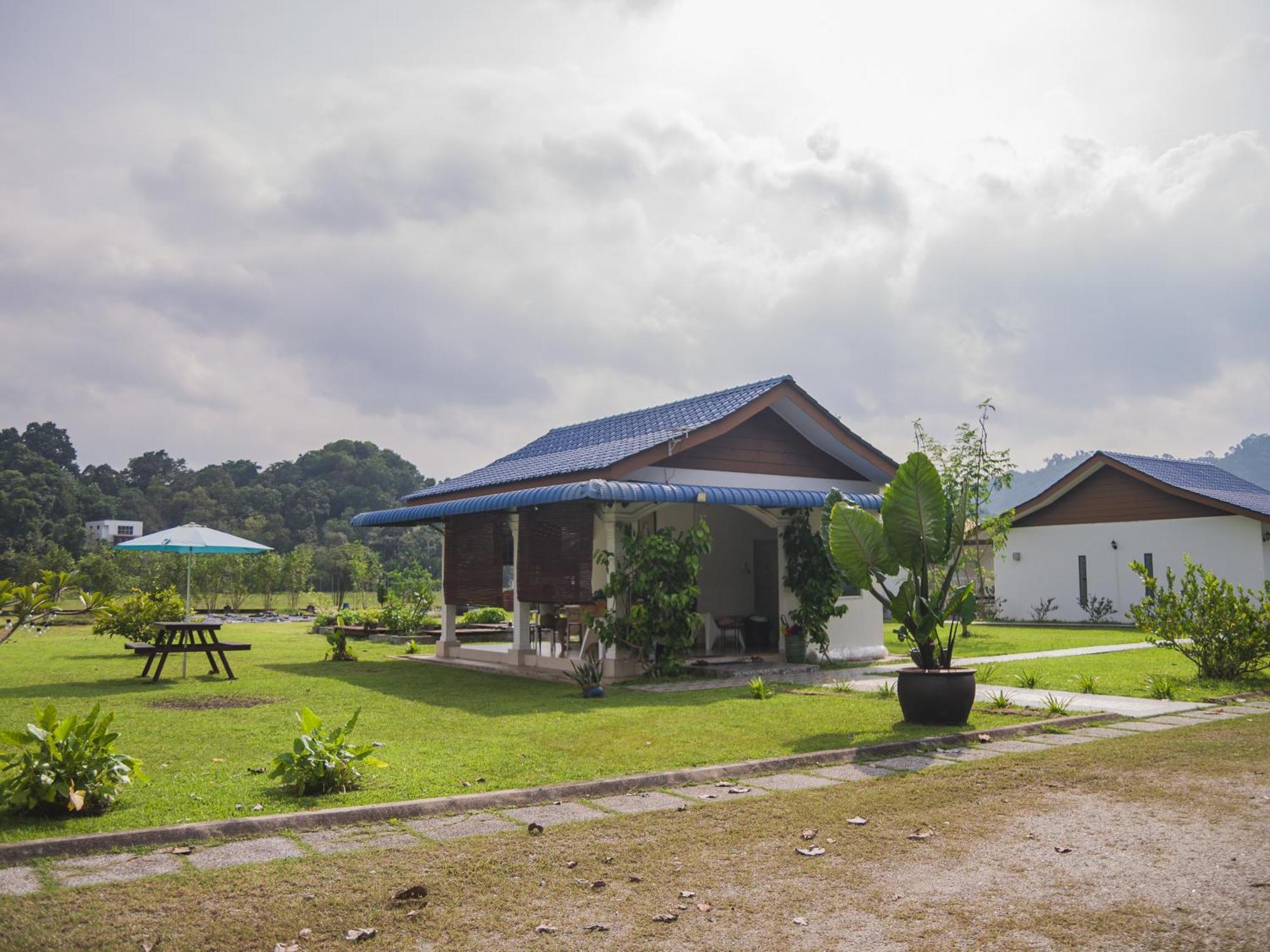 パンタイ・サナングHalcyon Days @ Langkawiアパートメント エクステリア 写真
