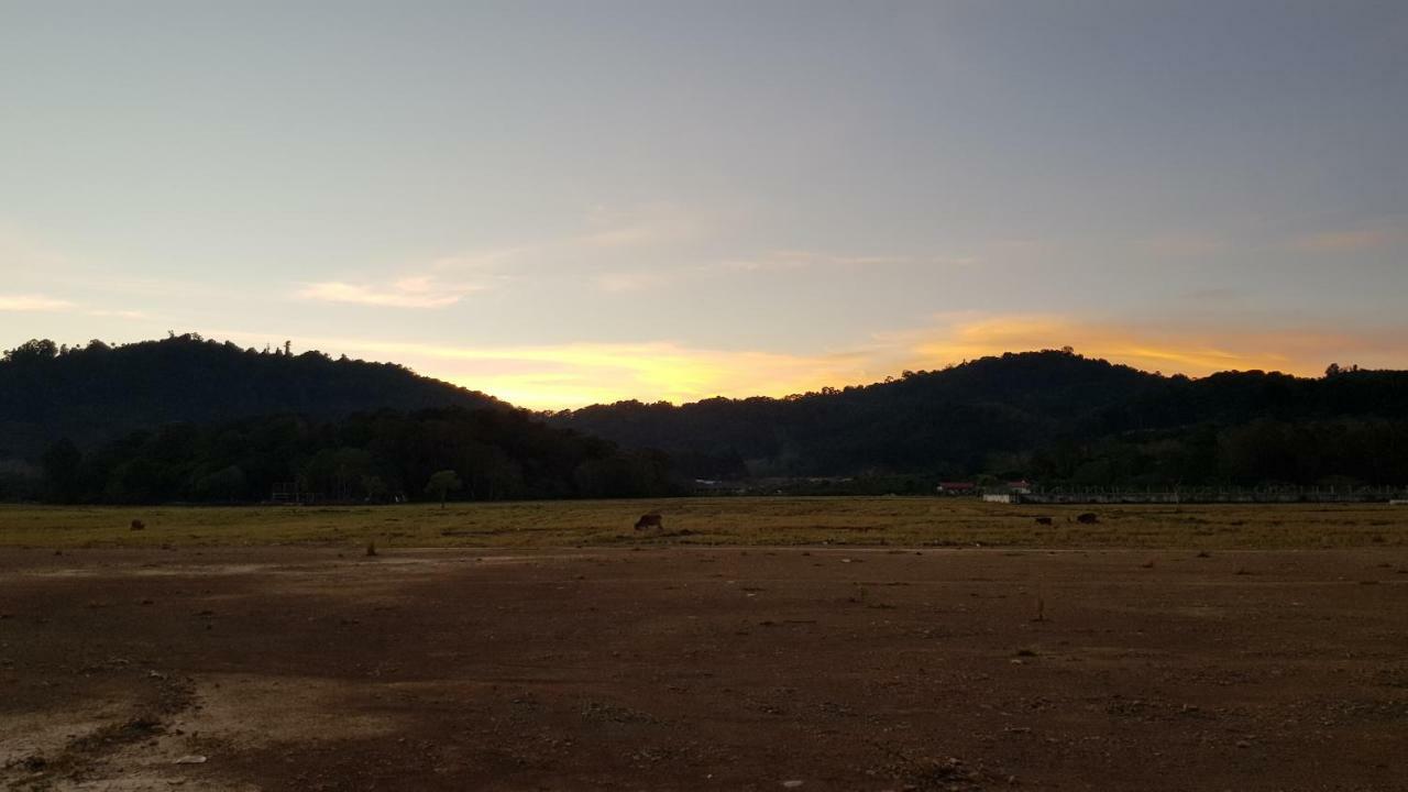 パンタイ・サナングHalcyon Days @ Langkawiアパートメント エクステリア 写真